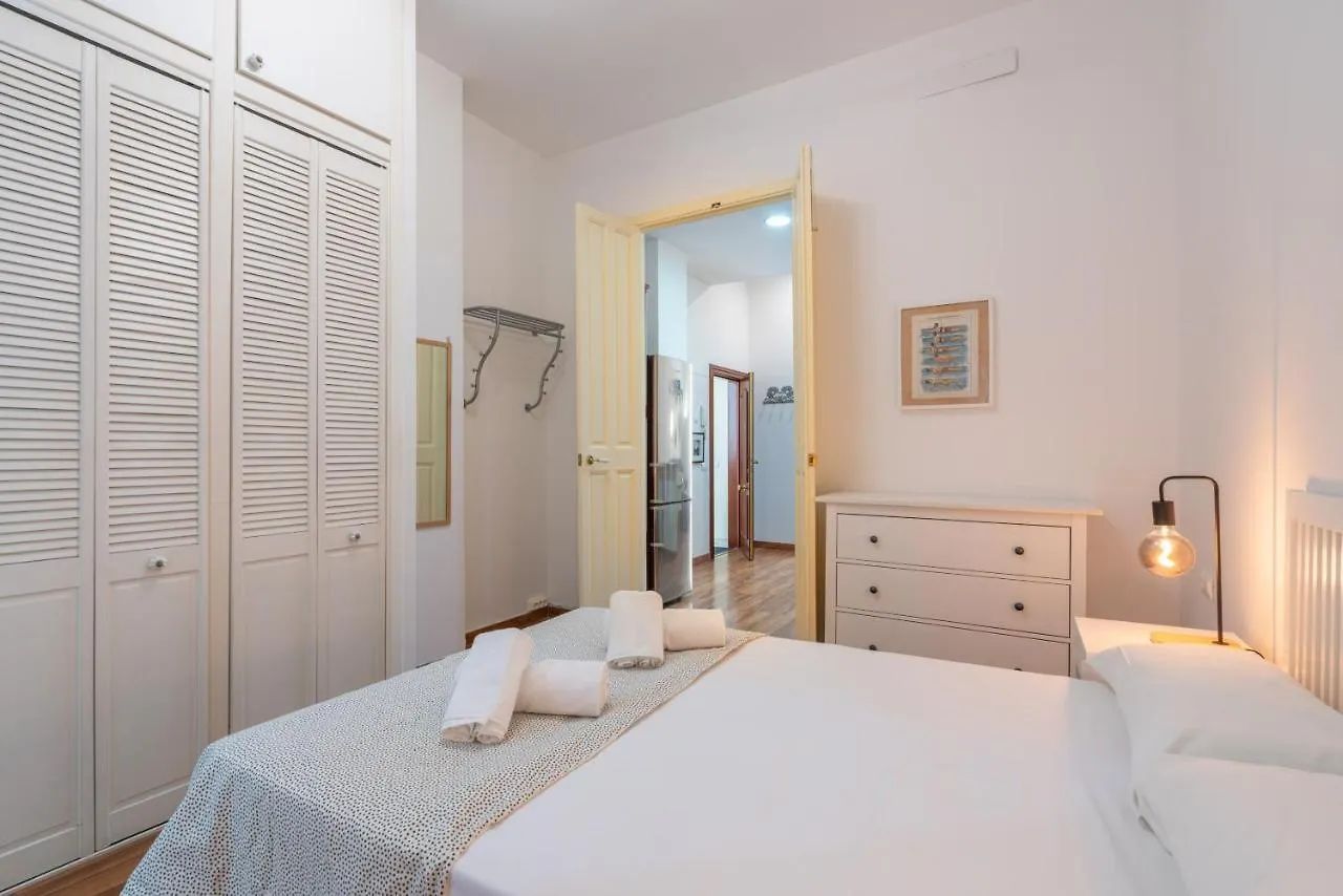 Apartment Lu&Cia Calle Strachan Malaga